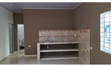 SE VENDE APARTAMENTO EN ESQUINA B/ POLICARPA ZONA SUR MONTERA