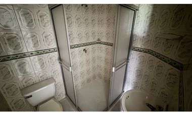 Casa multifamiliar de tres pisos en venta - La Perseverancia Palmira