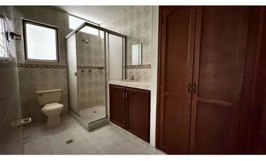 Casa multifamiliar de tres pisos en venta - La Perseverancia Palmira