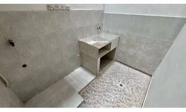 Casa multifamiliar de tres pisos en venta - La Perseverancia Palmira