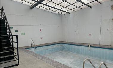 SE ARRIENDA MAGNIFICA CASA COMERCIAL EN CABECERA