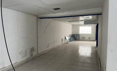 SE ARRIENDA MAGNIFICA CASA COMERCIAL EN CABECERA