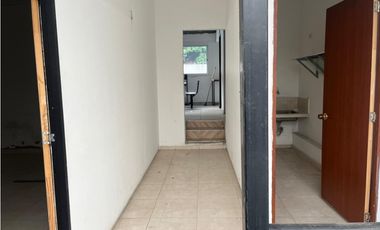 SE ARRIENDA MAGNIFICA CASA COMERCIAL EN CABECERA