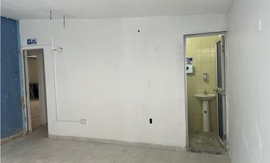 SE ARRIENDA MAGNIFICA CASA COMERCIAL EN CABECERA