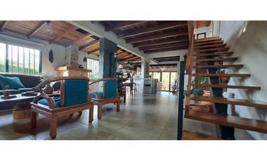 Casa finca en Copacabana con amplio lote y excelente ubicación