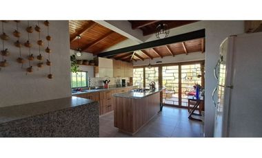 Casa finca en Copacabana con amplio lote y excelente ubicación