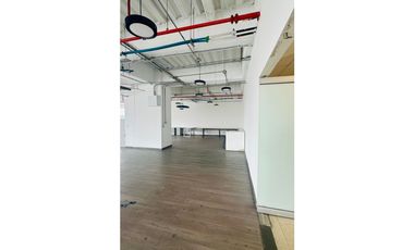ARRIENDO OFICINAS BOGOTA NORTE CENTRO COMERCIAL SANTAFE