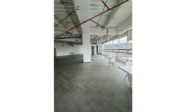 ARRIENDO OFICINAS BOGOTA NORTE CENTRO COMERCIAL SANTAFE