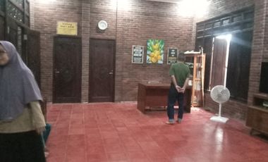 rumah joglo klasik gebyog jati berikut isi dalam