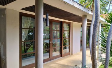 Villa pinggir pantai di Tanjung Lombok Utara