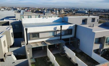 ALQUILER Duplex 3 dormitorios   - B° Terrazas - Neuquen