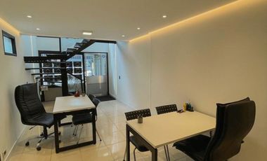 IMPECABLE OFICINA CON COCINA, PATIO Y DEPOSITO EN LA PERLA