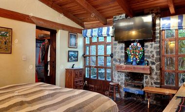 VENTA CASA EN COLONIA DEL BOSQUE - V354