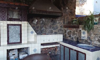 VENTA CASA EN COLONIA DEL BOSQUE - V354