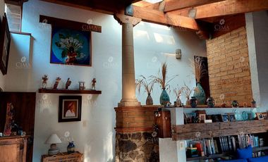 VENTA CASA EN COLONIA DEL BOSQUE - V354