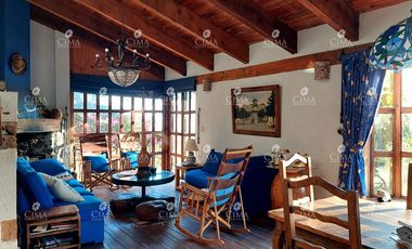 VENTA CASA EN COLONIA DEL BOSQUE - V354