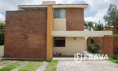 VENTA DE CASA EN FRONDAS RESIDENCIAL