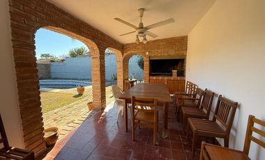 Casa en Alquiler – Uso Comercial – Cerro de las Rosas