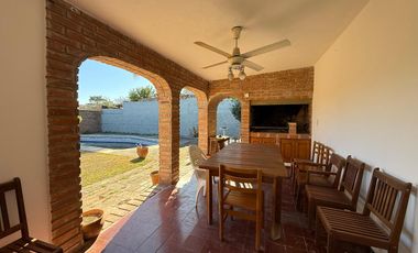 Casa en Alquiler – Uso Comercial – Cerro de las Rosas