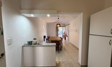Casa en Alquiler – Uso Comercial – Cerro de las Rosas