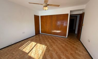 Casa en Alquiler – Uso Comercial – Cerro de las Rosas