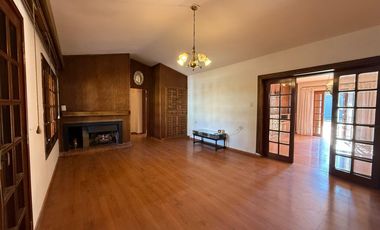 Casa en Alquiler – Uso Comercial – Cerro de las Rosas