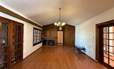 Casa en Alquiler – Uso Comercial – Cerro de las Rosas