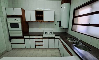 Â¡GRAN OPORTUNIDAD VENTA! DPTO  en el Centro de NQN! | CH CLAUDIA Bienes Raices