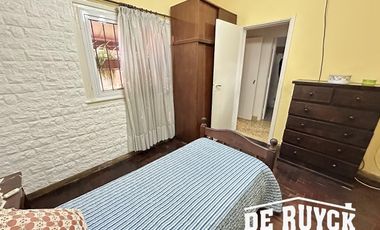4 ambientes con 2 baños, PH al frente