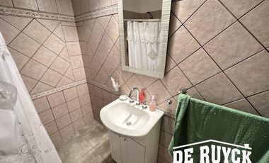 4 ambientes con 2 baños, PH al frente