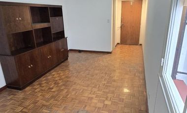 Departamento de 3 Ambientes con Balcón piso 12 en Av Rivadavia al 4300 en Almagro