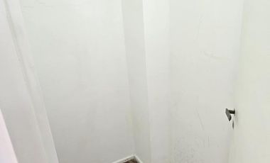 Departamento de 3 Ambientes con Balcón piso 12 en Av Rivadavia al 4300 en Almagro