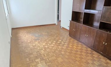 Departamento de 3 Ambientes con Balcón piso 12 en Av Rivadavia al 4300 en Almagro