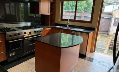 RESIDENCIA EN BOSQUES DE LAS LOMAS CON ALBERCA Y EXCLUSIVIVAD