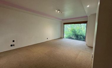 RESIDENCIA EN BOSQUES DE LAS LOMAS CON ALBERCA Y EXCLUSIVIVAD