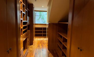 RESIDENCIA EN BOSQUES DE LAS LOMAS CON ALBERCA Y EXCLUSIVIVAD