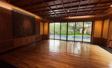RESIDENCIA EN BOSQUES DE LAS LOMAS CON ALBERCA Y EXCLUSIVIVAD