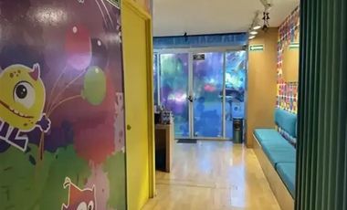 LOCAL COMERCIAL EN DOS PISOS ENTRE LA DOCTORES Y LA ROMA