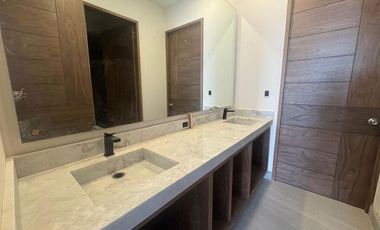 ESTRENA DE LUJO, ILUMINADO CON TERRAZA Y ROOF GARDEN