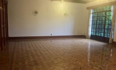 IMPECABLE RESIDENCIA EN AVENIDA AHUEHUETES SUR EN RENTA