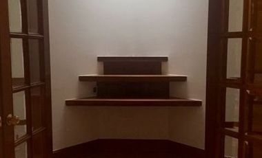 IMPECABLE RESIDENCIA EN AVENIDA AHUEHUETES SUR EN RENTA