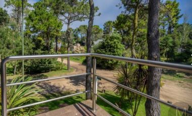 alquilo casa en  Pinamar zona Alamos  goleta hercules 1075
