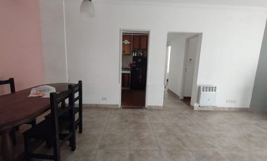 Departamento Frente a la plaza principal