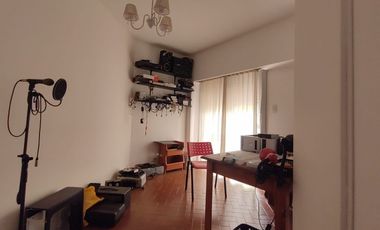 Departamento Frente a la plaza principal