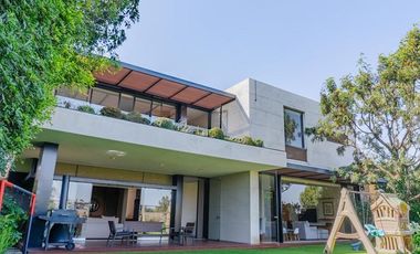 Casa en Venta y Renta en el Corazón de Bosque de las Lomas