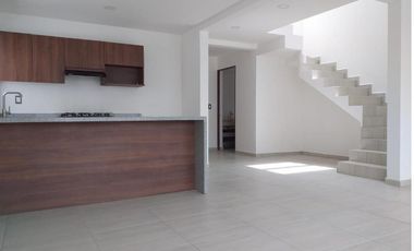 GRAN OPORTUNIDAD! CASA EN VENTA MINIMALISTA EN CIUDAD MESETA