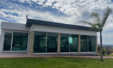 GRAN OPORTUNIDAD! CASA EN VENTA MINIMALISTA EN CIUDAD MESETA