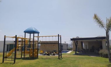 GRAN OPORTUNIDAD! CASA EN VENTA MINIMALISTA EN CIUDAD MESETA