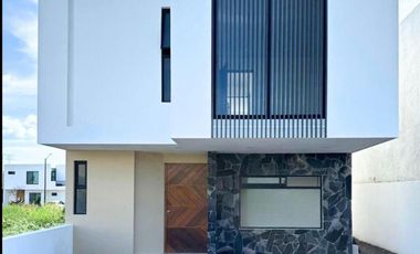 GRAN OPORTUNIDAD! CASA EN VENTA MINIMALISTA EN CIUDAD MESETA