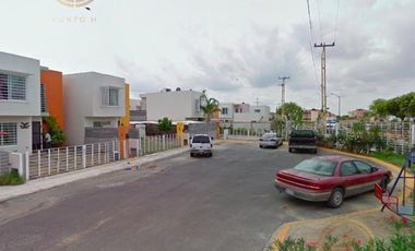 CASA EN VENTA EN HACIENDA LAS BUGAMBILIAS A 10 MINUTOS DE PLAZA SENDERO PERIFERICO, 10 MINUTOS DE AUDITORIO MUNICIPAL DE REYNOSA